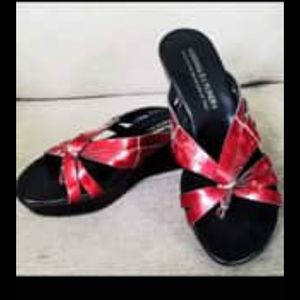 Donald Pliner wedge sandals. Metallic red